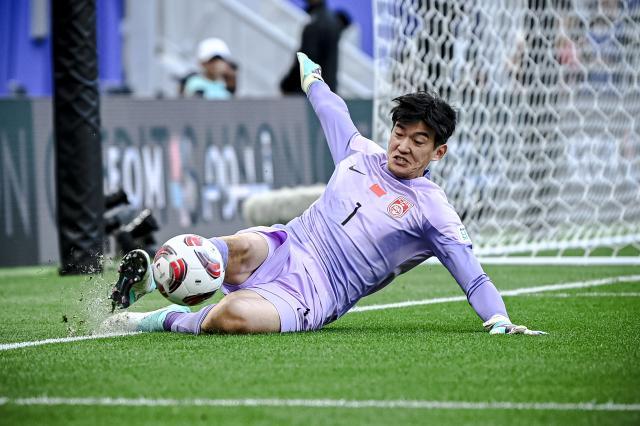 开云体育下载入口-颜骏凌2场零封不自喜：靠的整体防守 提升防线自信